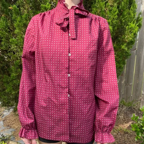 Vintage Lucky Winner Size 14 Western Red Patterned Blouse with Ruffle Collar - Picture 3 of 9